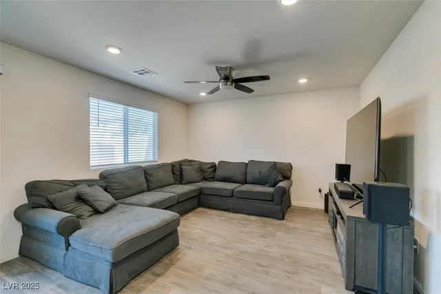 $345,000 | 2754 Frosted Teal Avenue, North Las Vegas, NV 89086