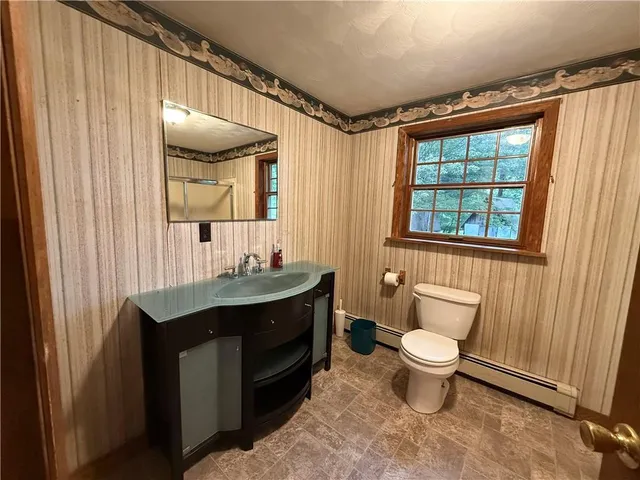 $425,000 | 698 Austin Boulevard, Acme, PA 15610