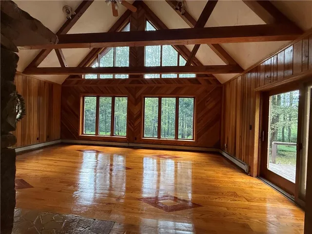 $425,000 | 698 Austin Boulevard, Acme, PA 15610