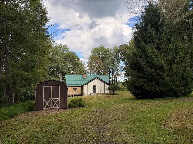 $425,000 | 698 Austin Boulevard, Acme, PA 15610