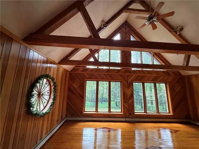 $425,000 | 698 Austin Boulevard, Acme, PA 15610