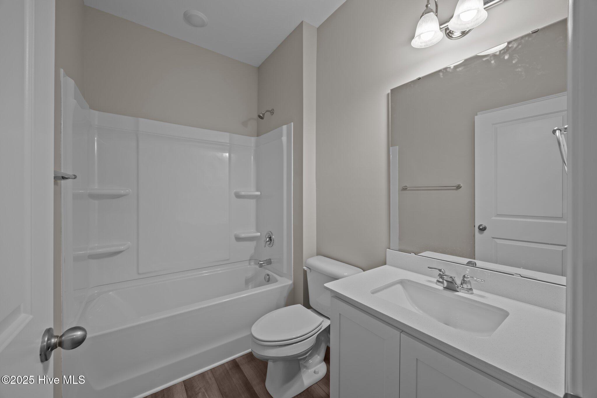 1008 Rodanthe Drive New Bern, NC 28562 - Photo 12 of 50 Hall Bath