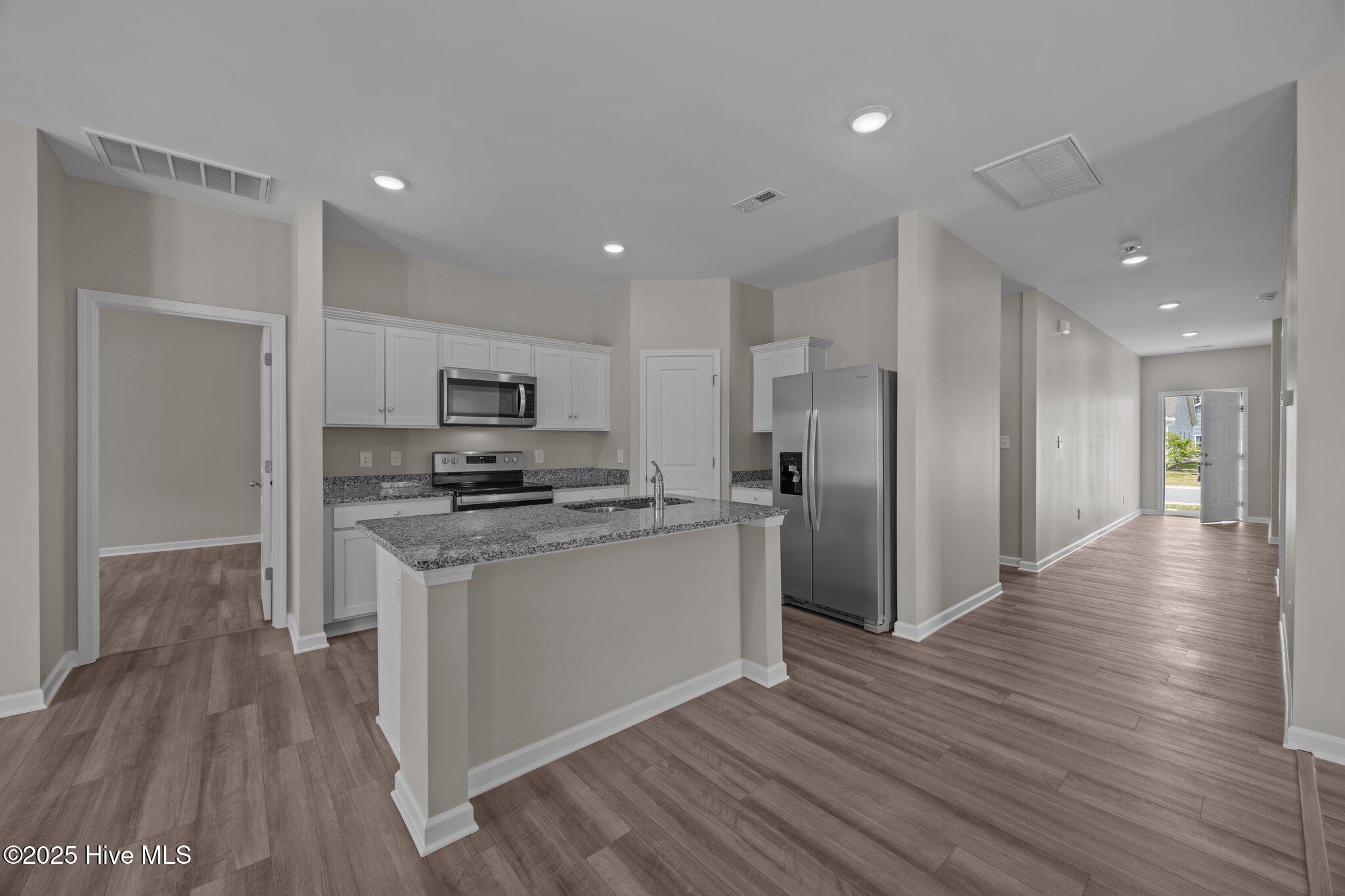 1008 Rodanthe Drive New Bern, NC 28562 - Photo 9 of 50 Great place to gather! Kitchen Island with Seating