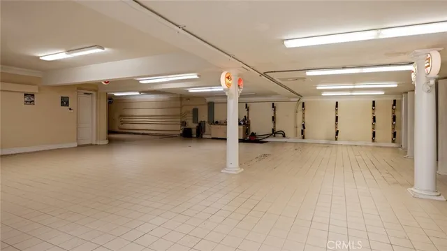 a view of a livingroom with a furniture