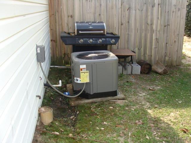 6922 Sea Turtle Circle Navarre, FL 32566 - Photo 14 of 15