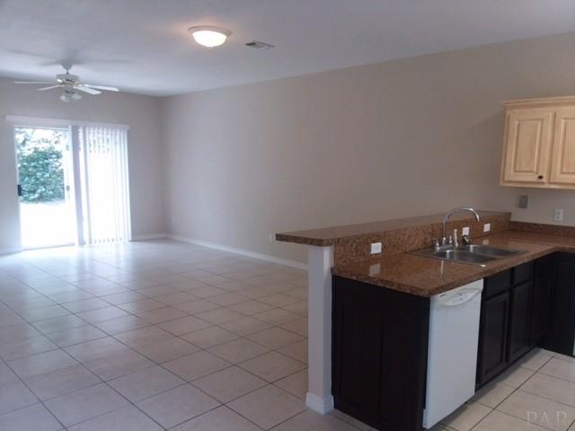 6922 Sea Turtle Circle Navarre, FL 32566 - Photo 3 of 15