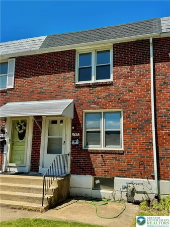 $1,950 | 749 Benton Street, Allentown, PA 18103
