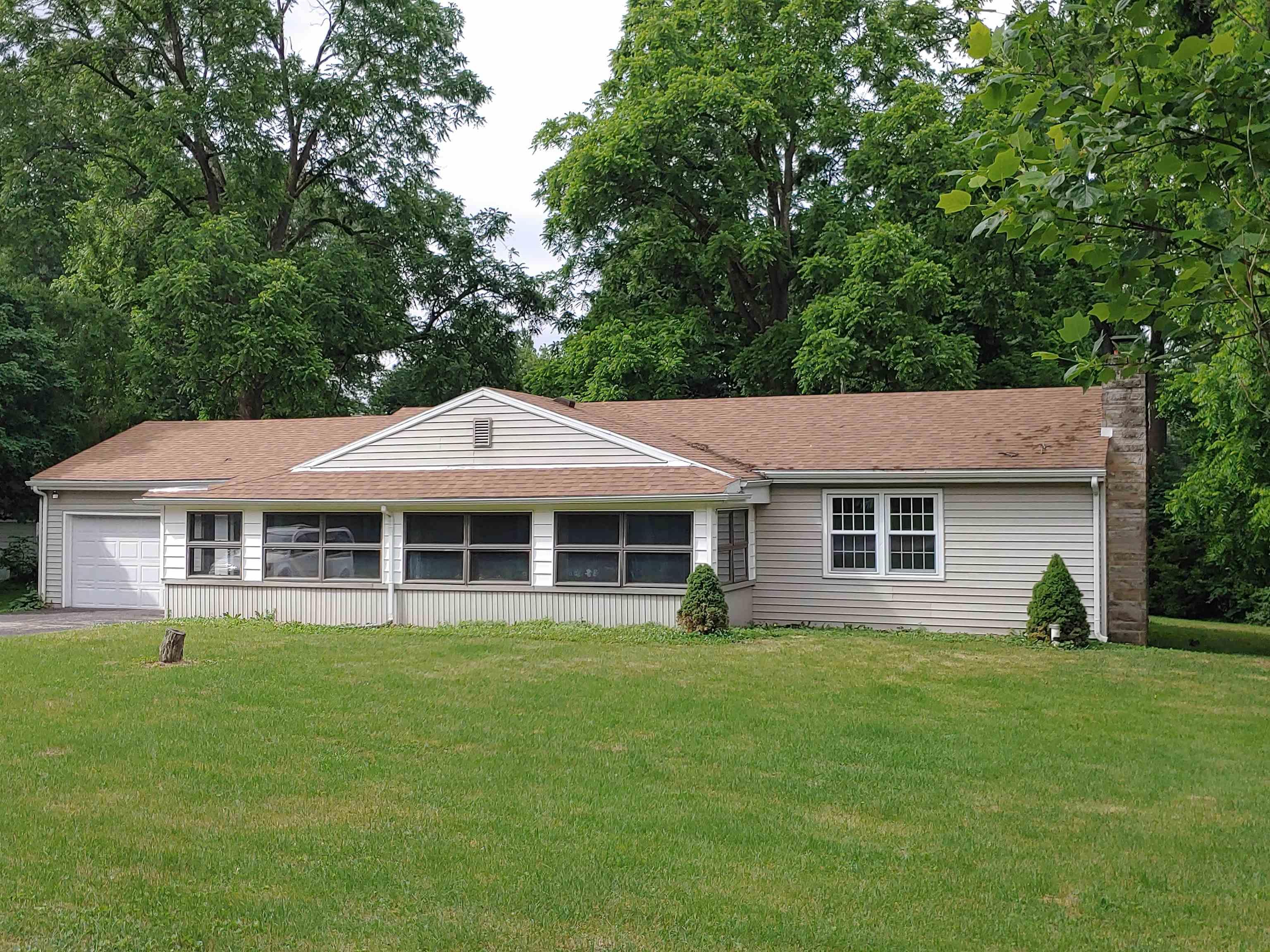 1985 West Weaver Road Marion, IN 46952 - Photo 1 of 34 Gallery Image 1