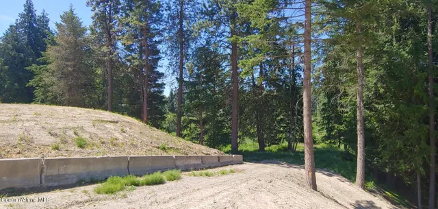 $1,059,000 | 477504 Highway 95, Ponderay, ID 83852