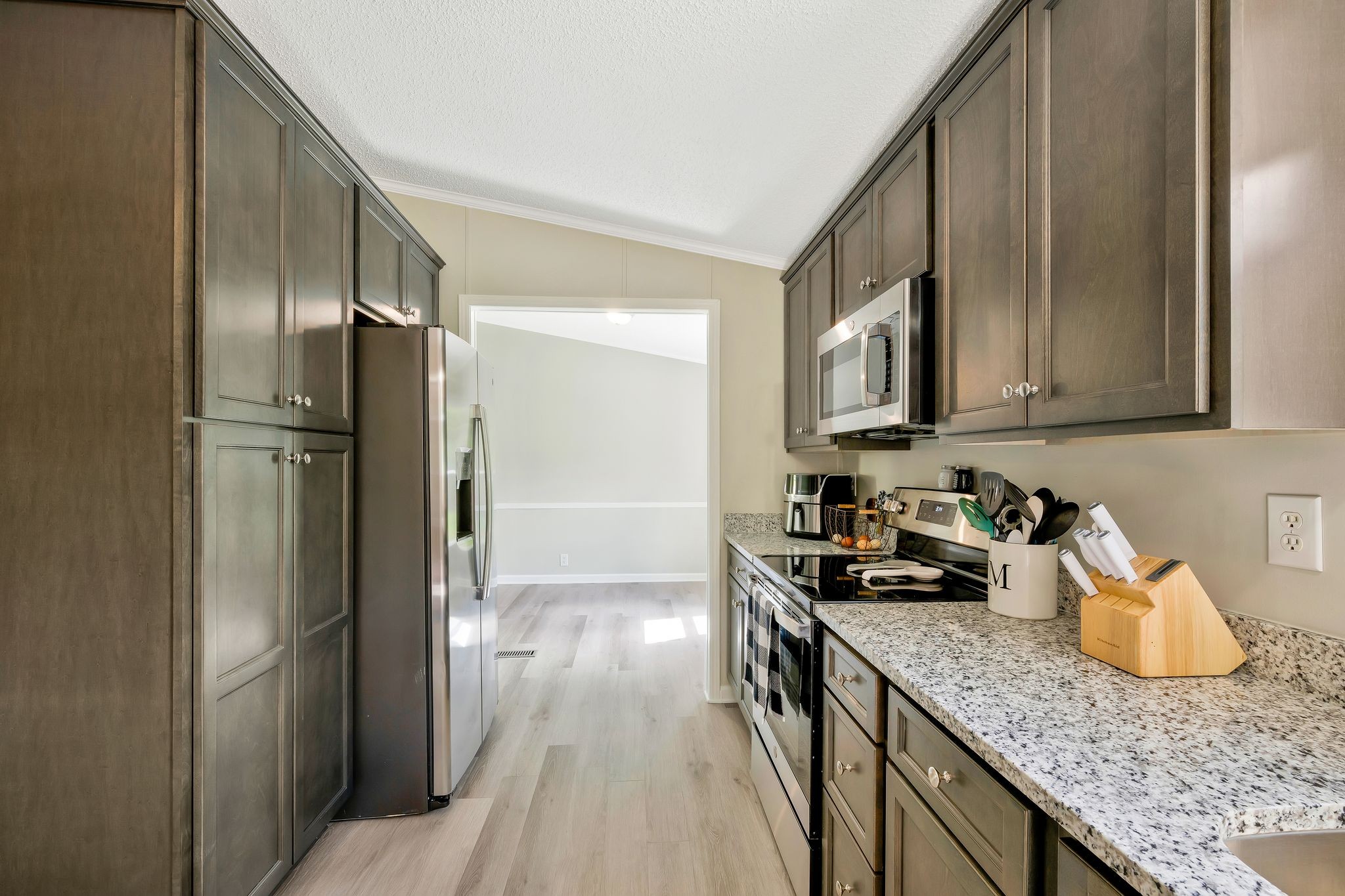 1005 Brummit Road Charlotte, TN 37036 - Photo 11 of 29 Gallery Image 11