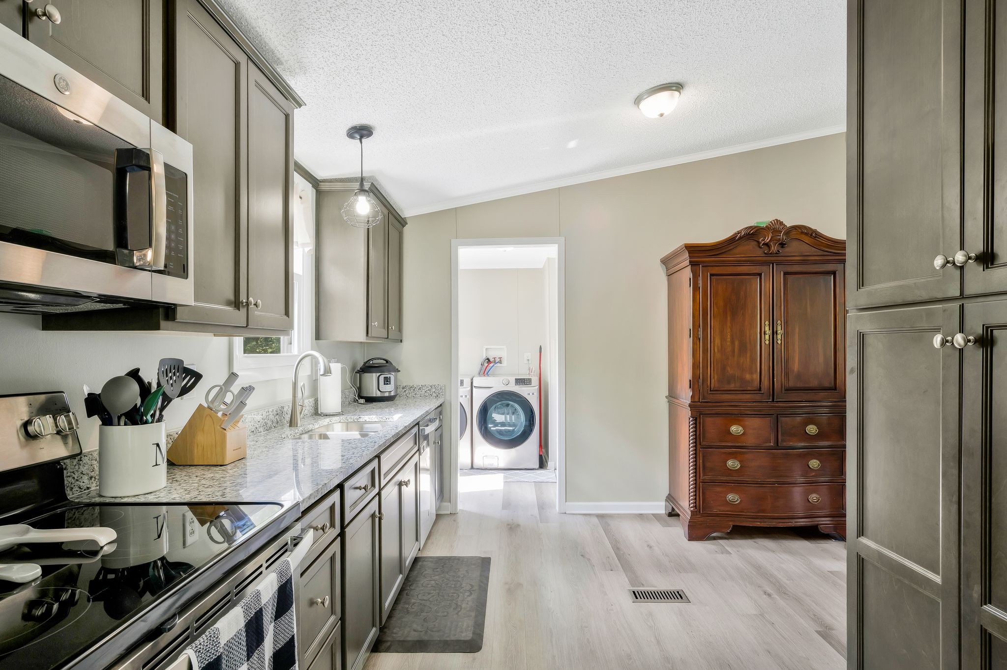 1005 Brummit Road Charlotte, TN 37036 - Photo 12 of 29 Gallery Image 12