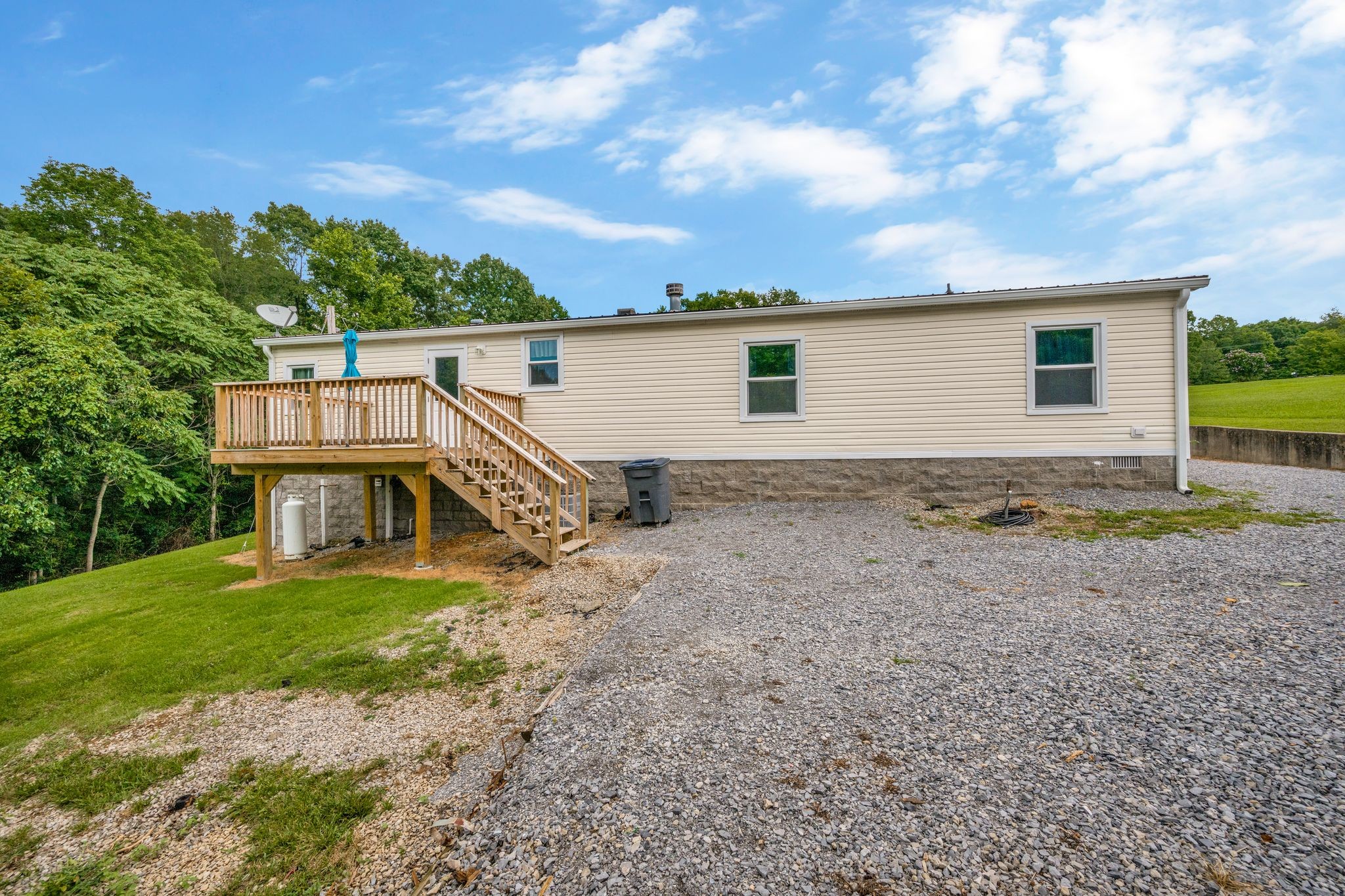 1005 Brummit Road Charlotte, TN 37036 - Photo 28 of 29 Gallery Image 28