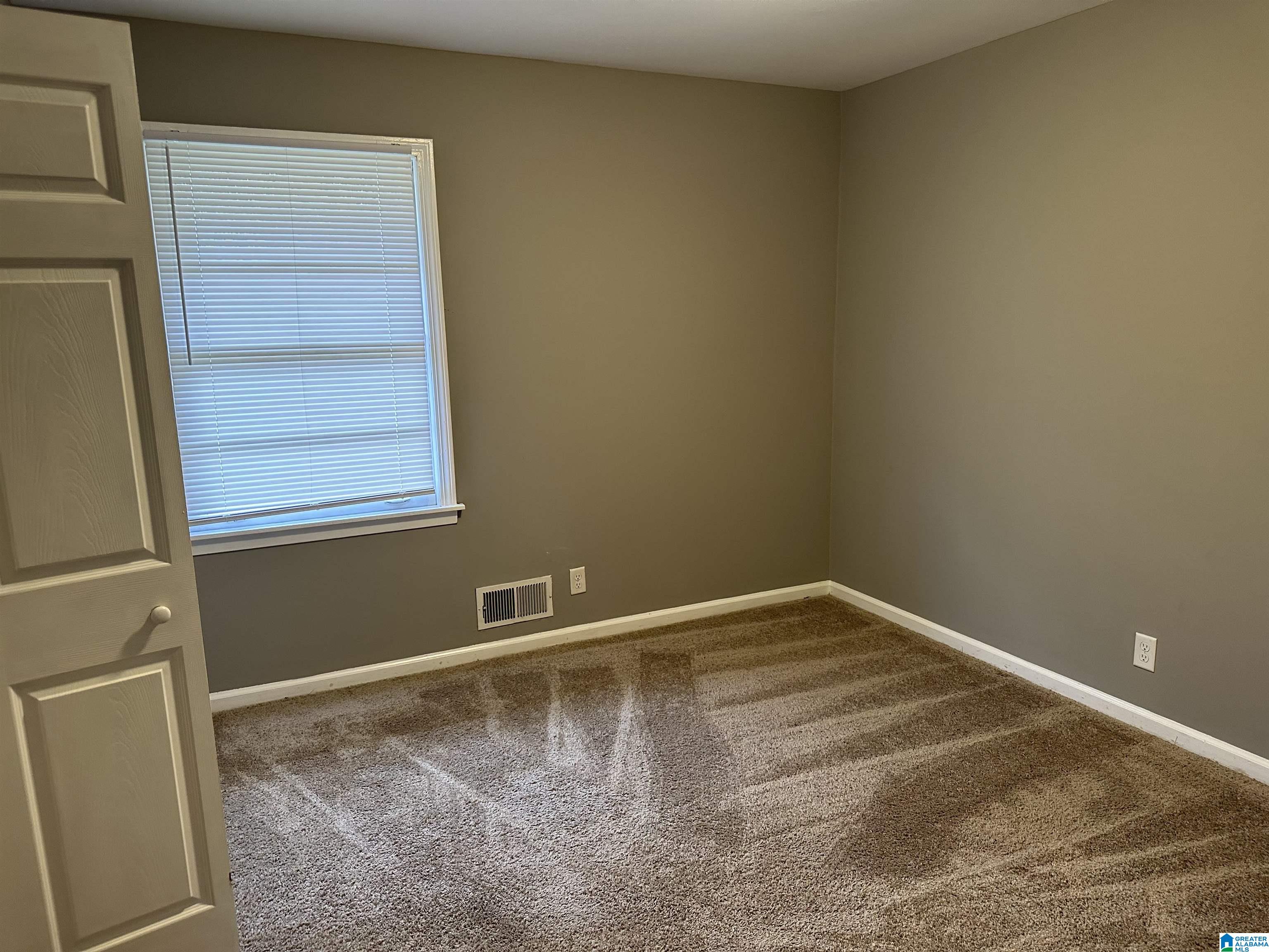 196 Redstone Way Birmingham, AL 35215 - Photo 6 of 12