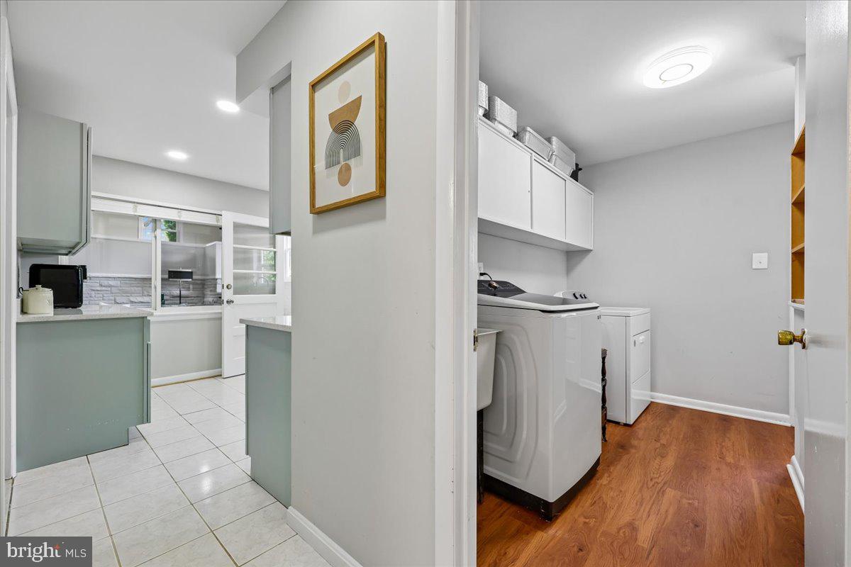 11518 Charlton Drive Silver Spring, MD 20902 - Photo 23 of 49 Laundry