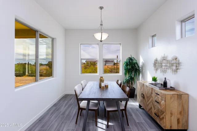 $795,000 | 562 North Sun Road, Apache Junction, AZ 85119