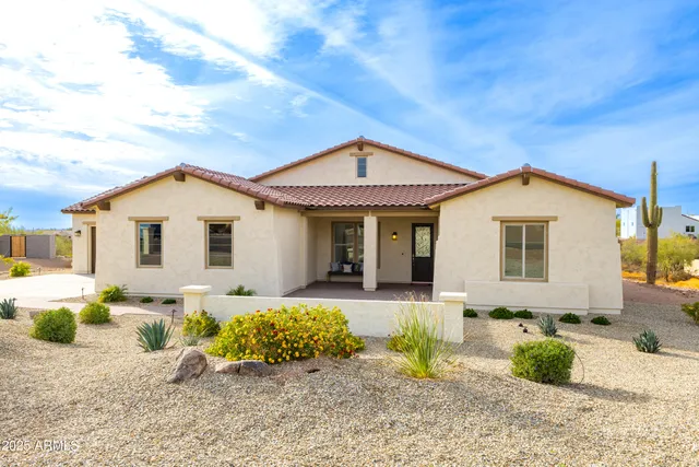 $795,000 | 562 North Sun Road, Apache Junction, AZ 85119