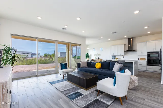 $795,000 | 562 North Sun Road, Apache Junction, AZ 85119