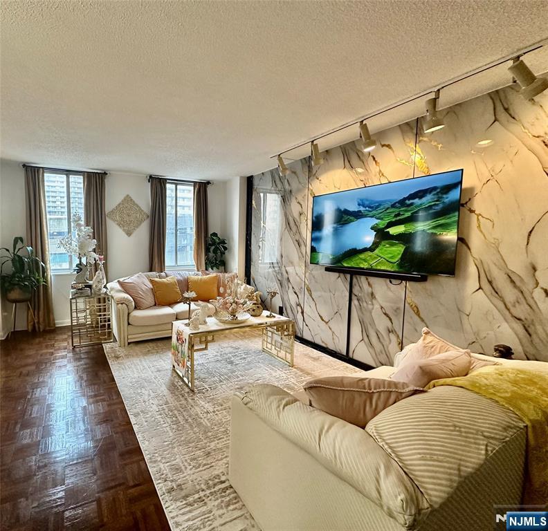 160 Overlook Avenue, Unit 2D Hackensack, NJ 07601 - Photo 11 of 28