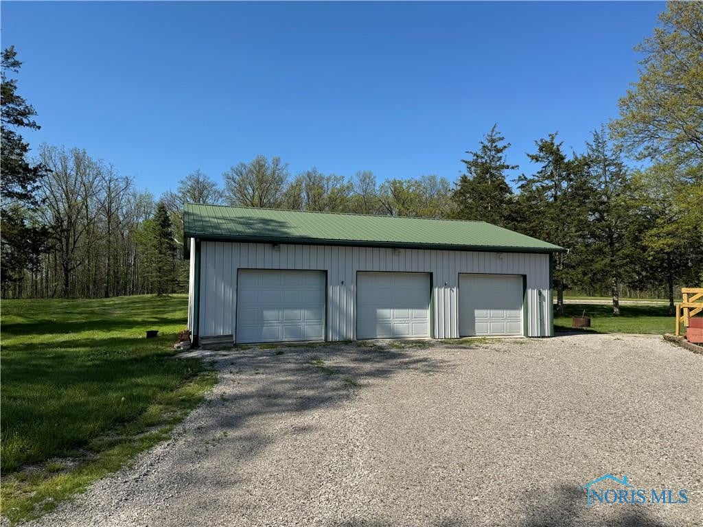 23261 Flory Road Defiance, OH 43512 - Photo 5 of 36 Gallery Image 5