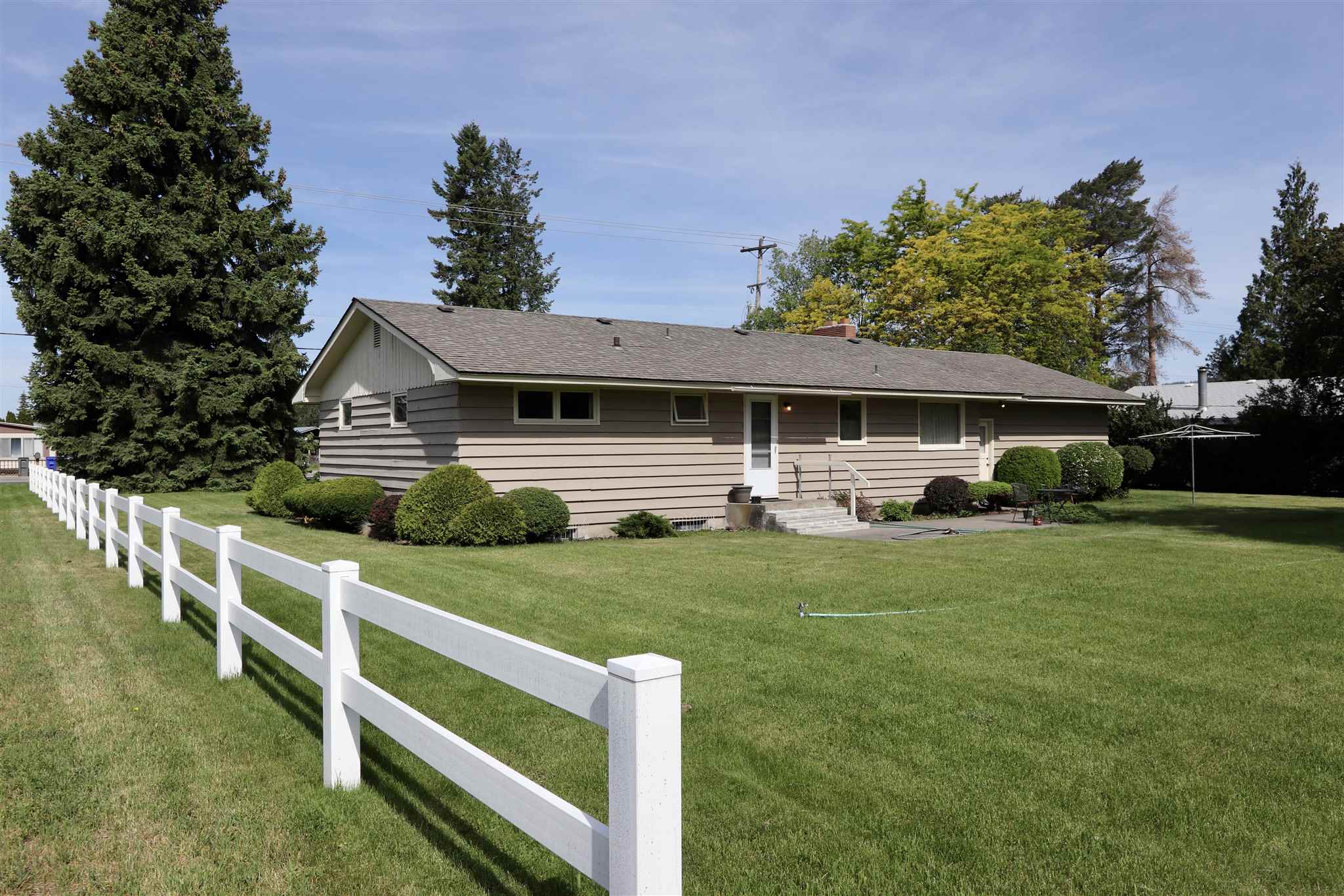 2104 North Barker Road Spokane Valley, WA 99016 - Photo 4 of 32 Gallery Image 4
