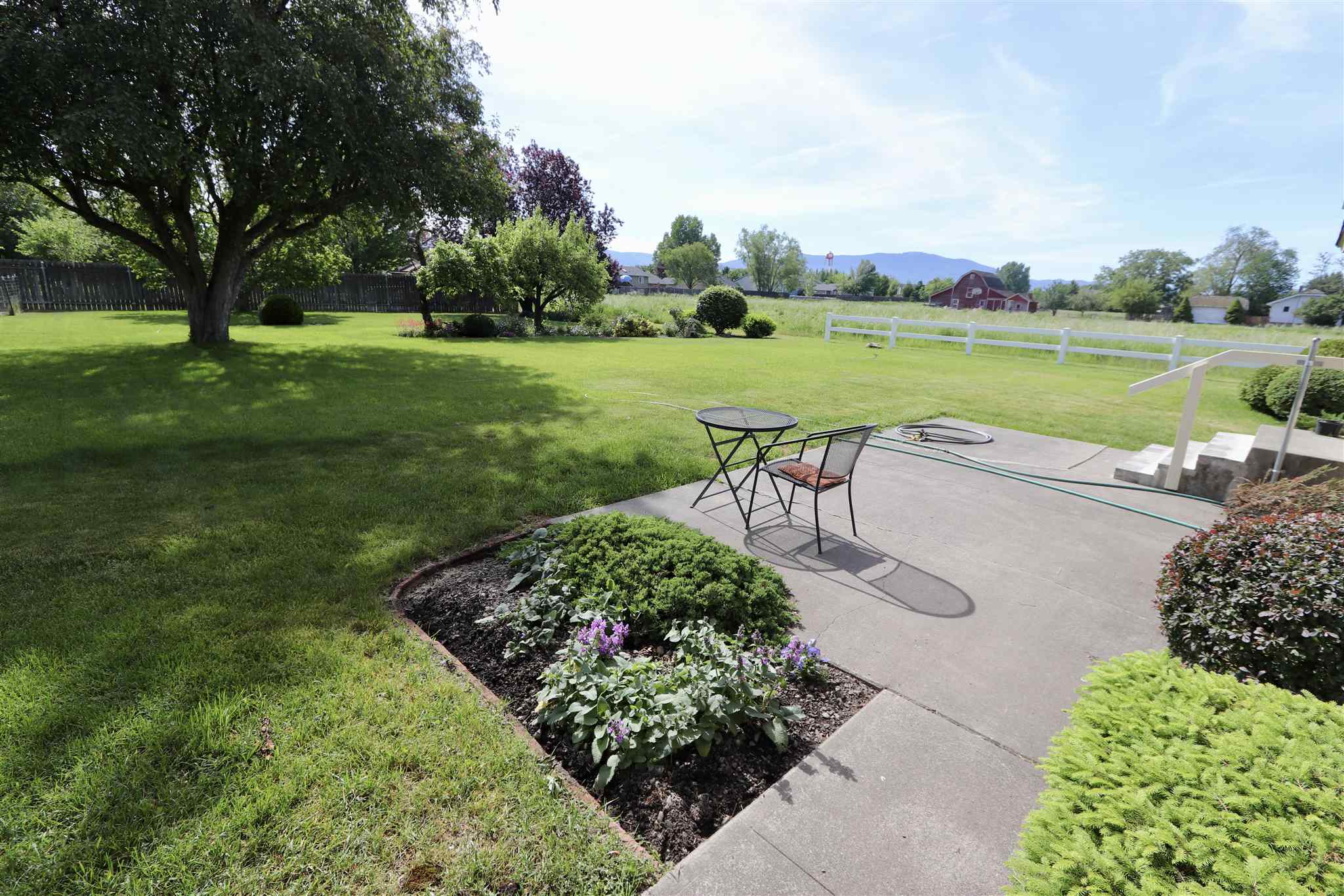 2104 North Barker Road Spokane Valley, WA 99016 - Photo 5 of 32 Gallery Image 5
