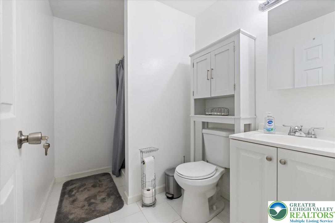 1250 Minesite Road Allentown, PA 18103 - Photo 13 of 39