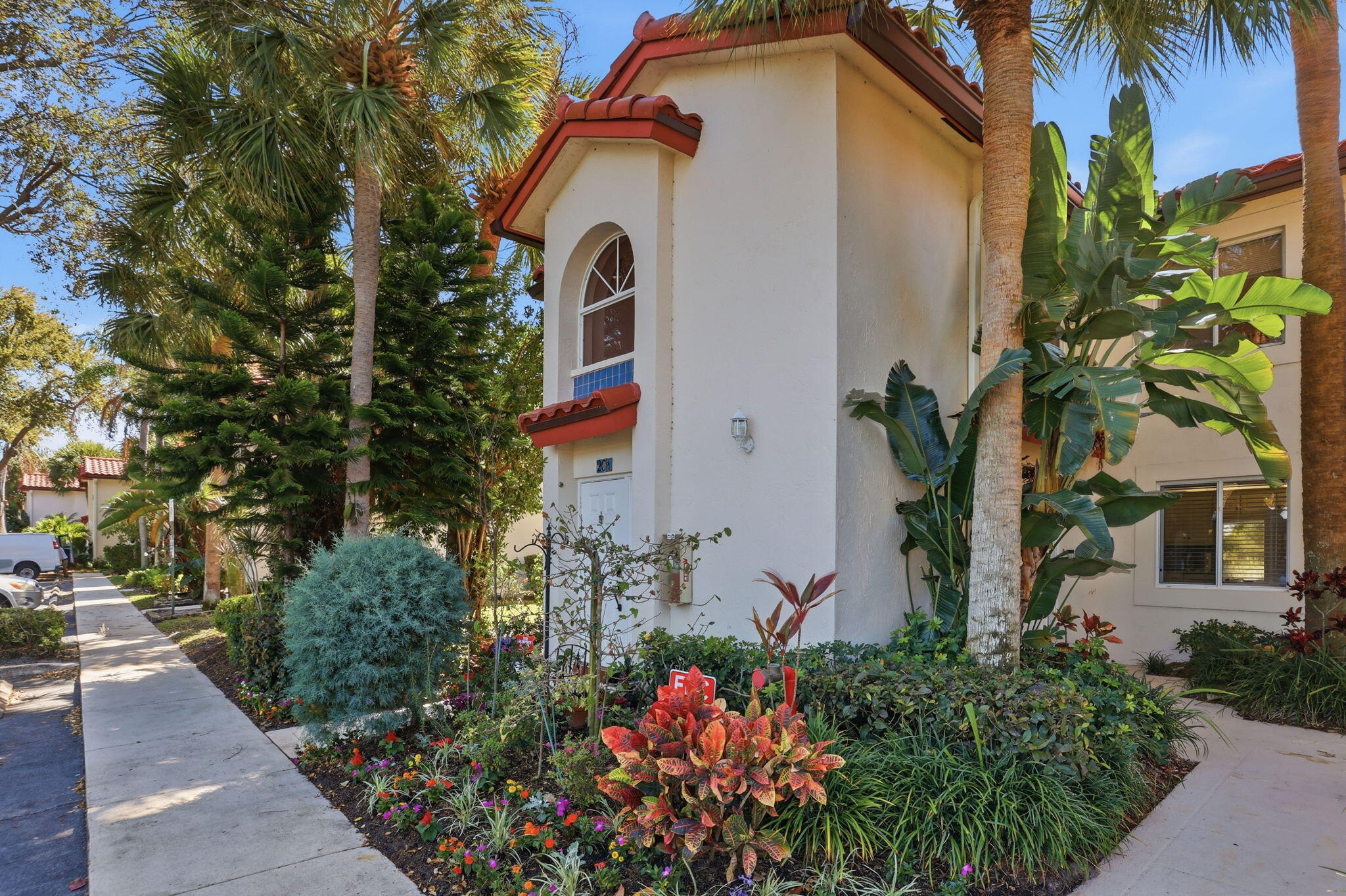 440 Northwest 67th Street, Unit 201 Boca Raton, FL 33487 - Photo 8 of 40 Beautiful Lushly L