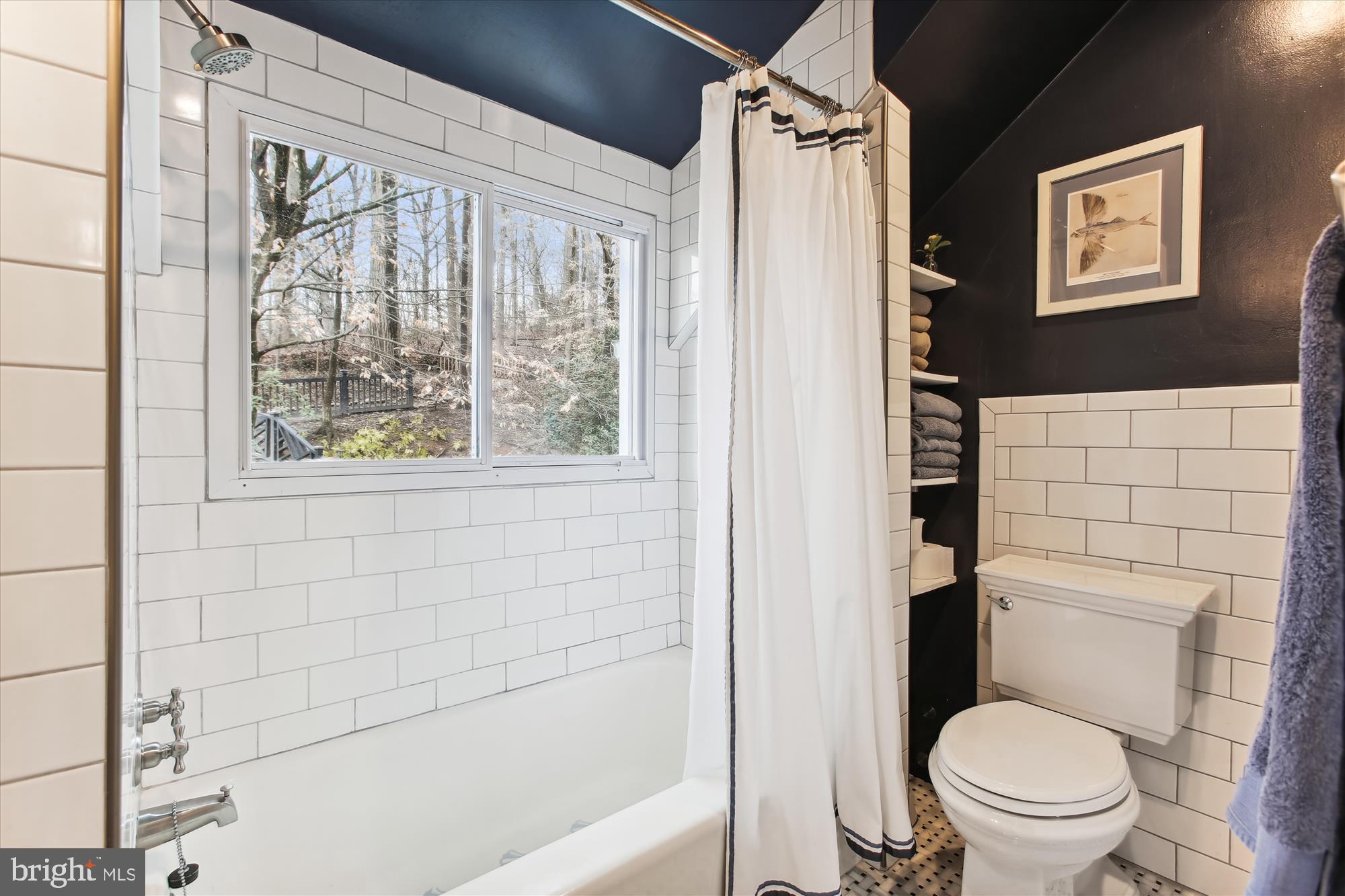310 Beverley Drive Alexandria, VA 22305 - Photo 21 of 49 Upstairs Bathroom