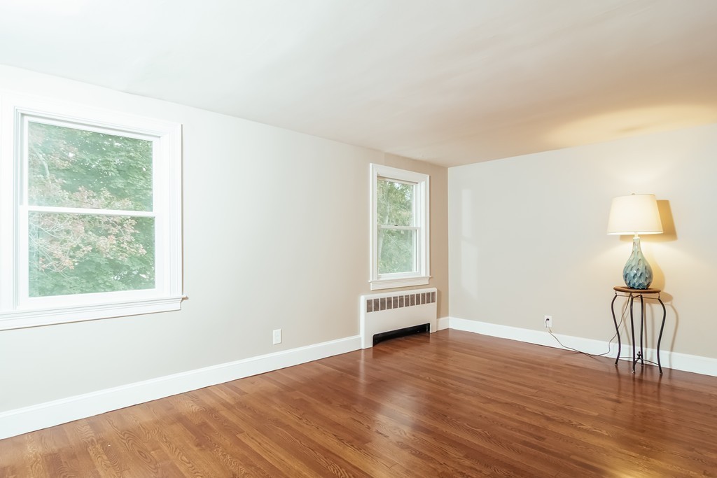35 Great Meadow Road Newton, MA 02459 - Photo 10 of 19 Gallery Image 10
