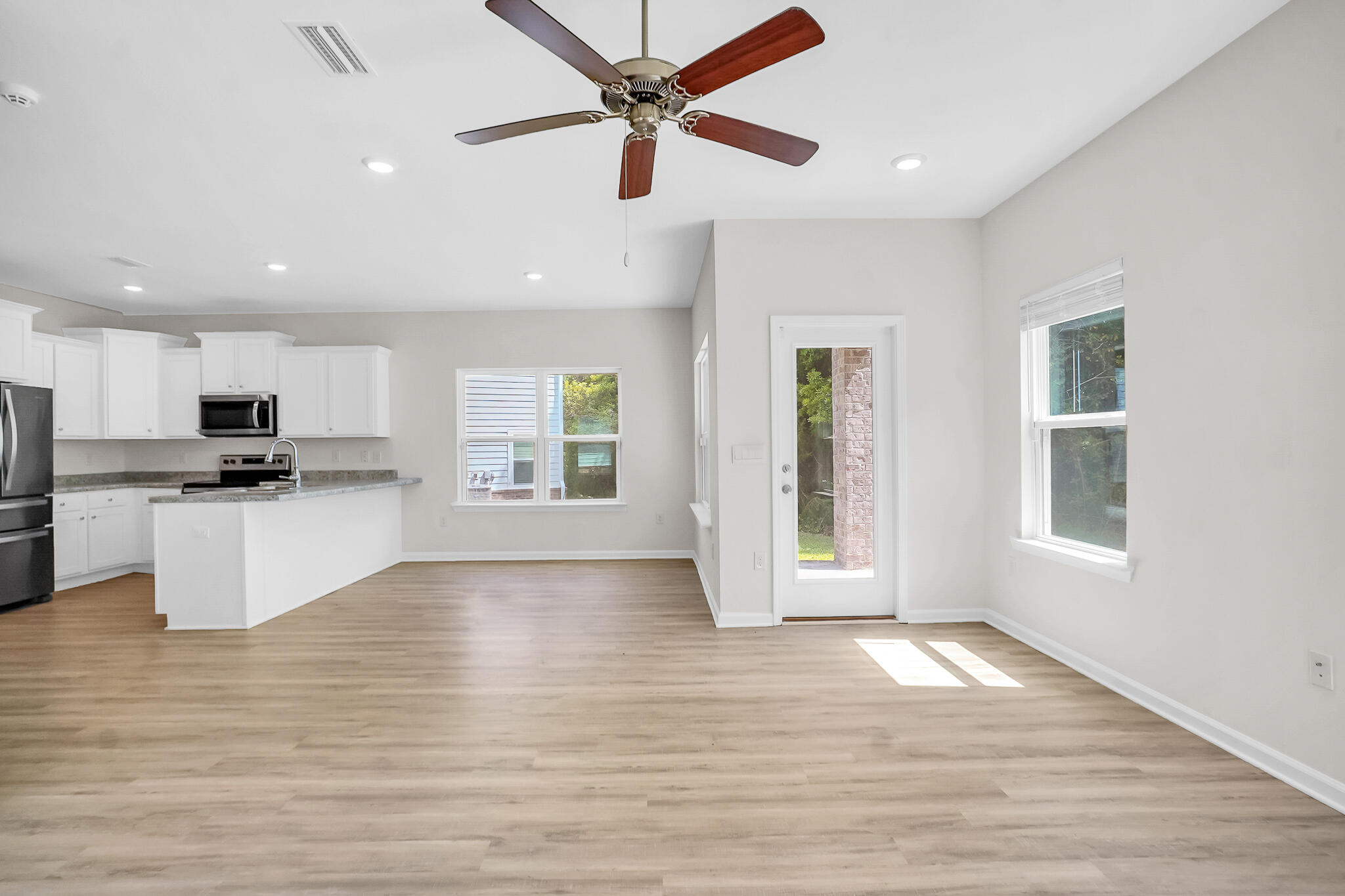 34 Sandywoods Court Freeport, FL 32439 - Photo 8 of 41 A7309555_1