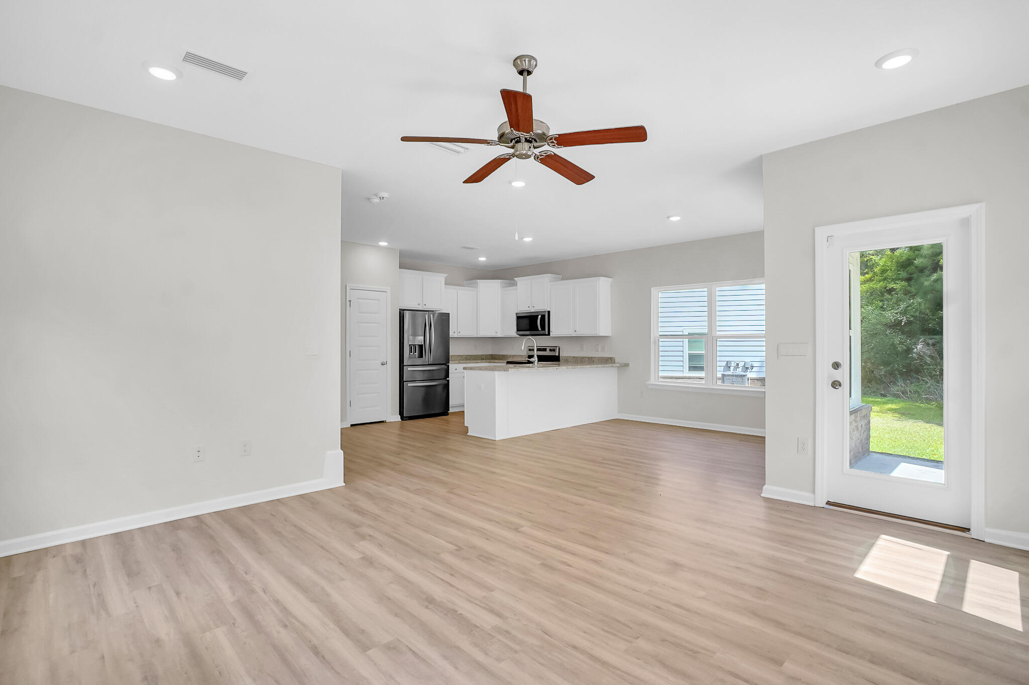 34 Sandywoods Court Freeport, FL 32439 - Photo 9 of 41 A7309558_1