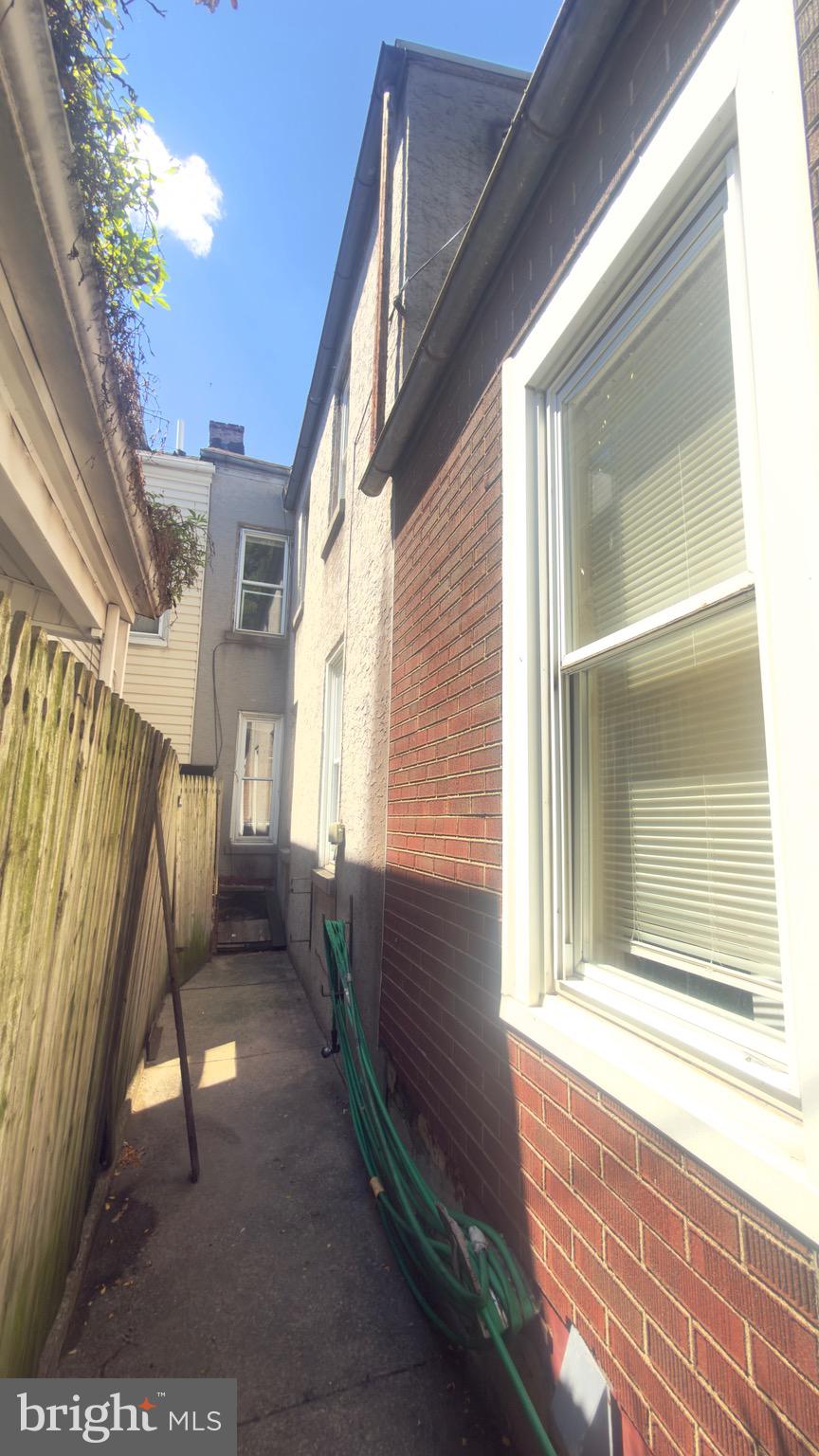 919 Pike Street Reading, PA 19604 - Photo 15 of 37