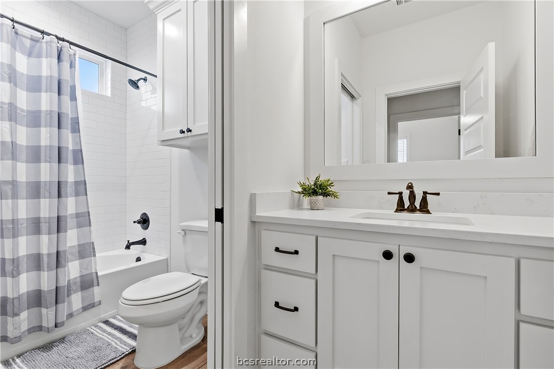 3512 Castine Court Bryan, TX 77808 - Photo 30 of 45 Guest bathroom down stairs