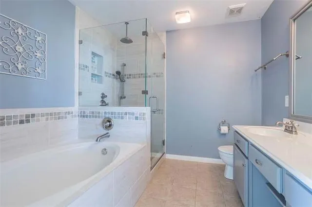 $2,300 | 221 Armand Bay Drive, League City, TX 77539