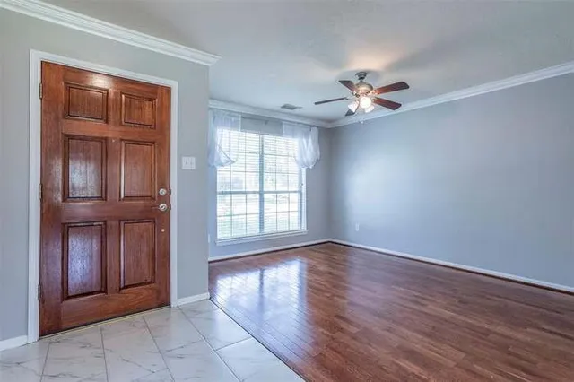 $2,300 | 221 Armand Bay Drive, League City, TX 77539
