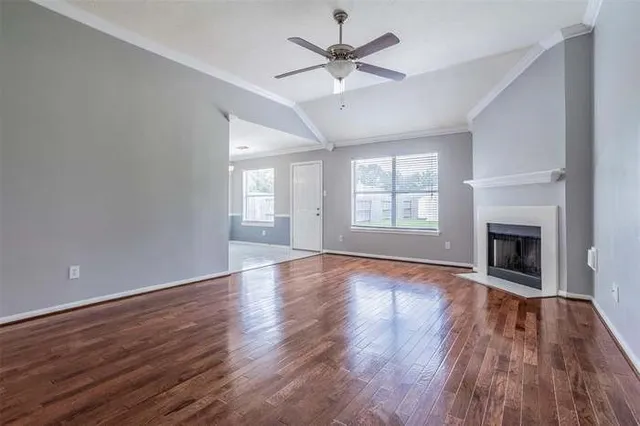 $2,300 | 221 Armand Bay Drive, League City, TX 77539