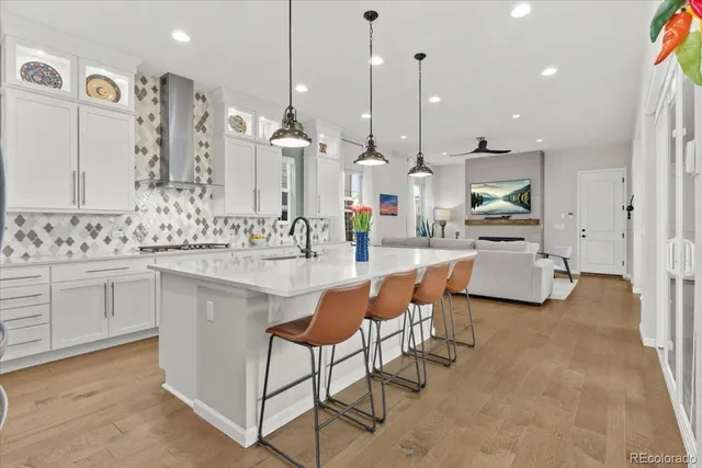 $915,000 | 1045 Brocade Drive, Highlands Ranch, CO 80126