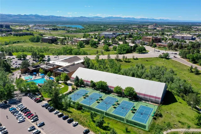 $915,000 | 1045 Brocade Drive, Highlands Ranch, CO 80126