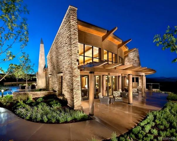 $915,000 | 1045 Brocade Drive, Highlands Ranch, CO 80126