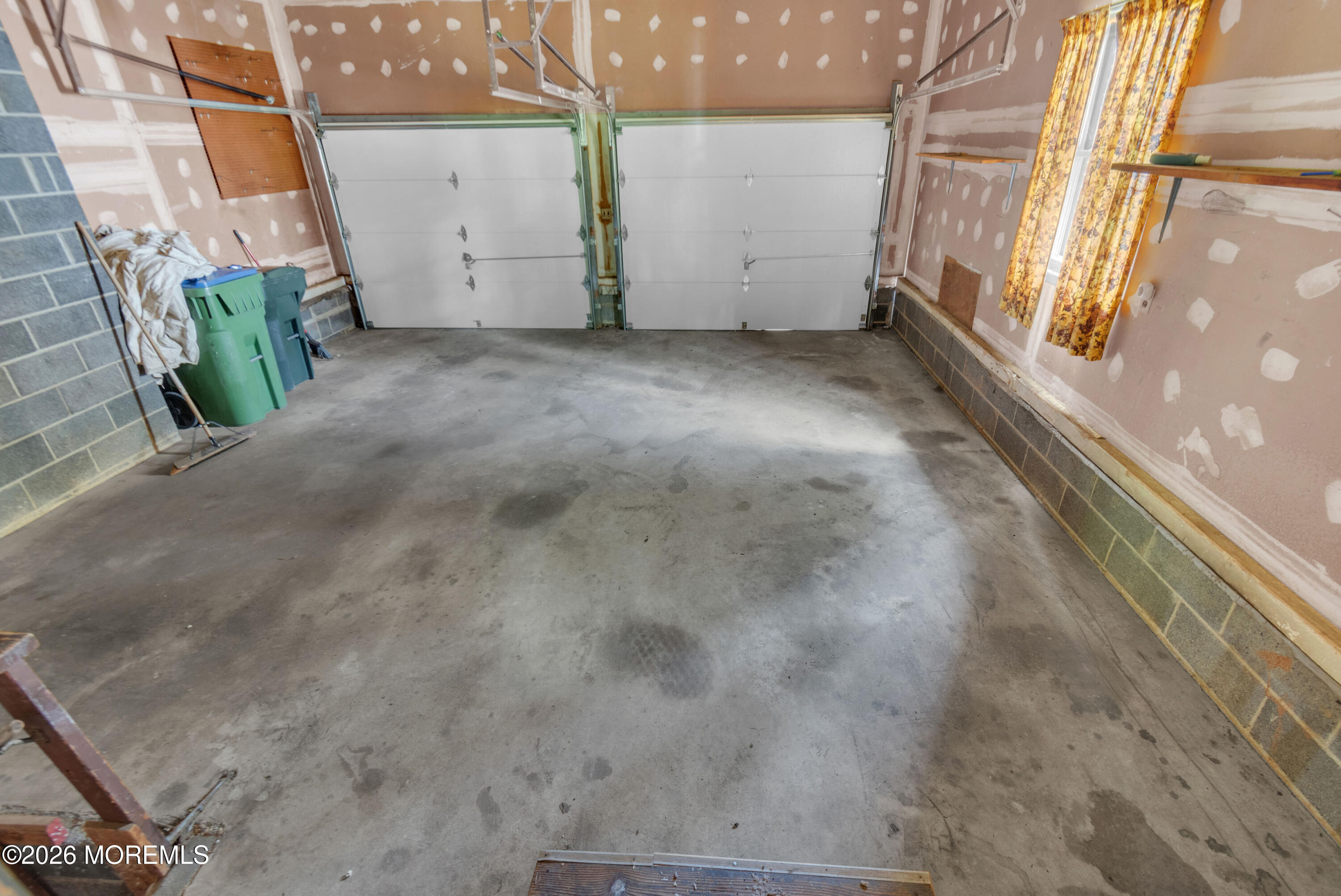 18 Foley Avenue Edison, NJ 08820 - Photo 17 of 34 photos(126of151)