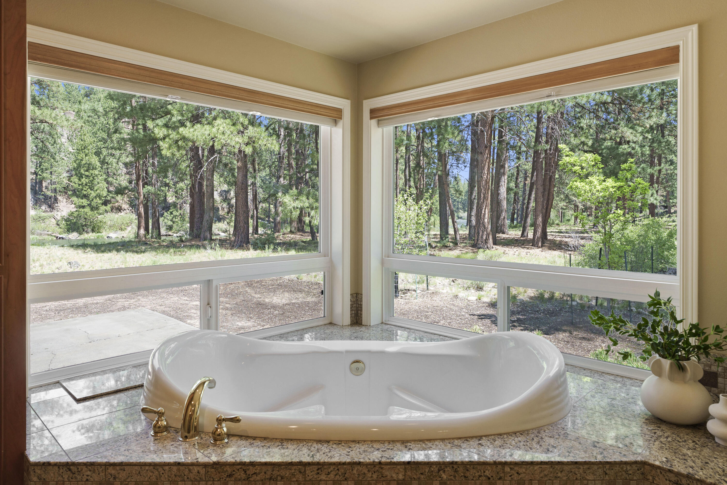 18880 Baker Road Bend, OR 97702 - Photo 41 of 70 Gallery Image 41