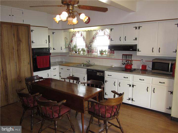 431 Sagamore Road Havertown, PA 19083 - Photo 12 of 25