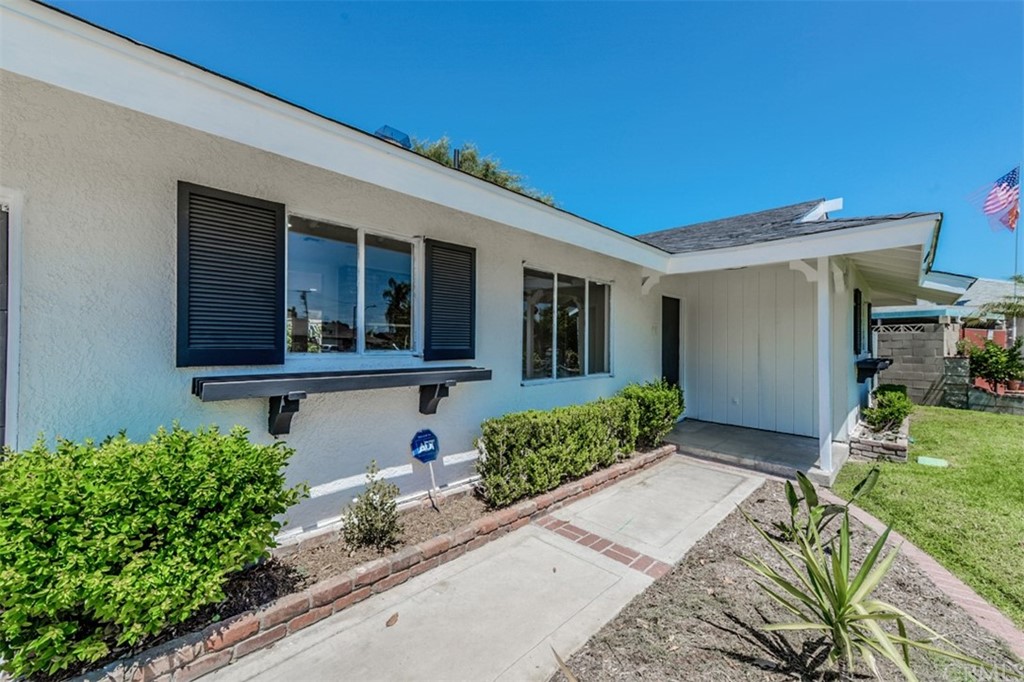 4349 Salerno Drive Riverside, CA 92503 - Photo 5 of 26