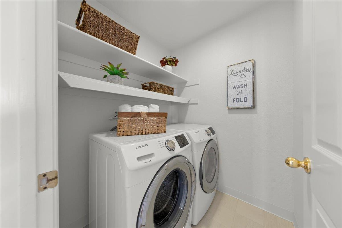 2392 North Main Street, Unit E Salinas, CA 93906 - Photo 15 of 27 a utility room with dryer and washer