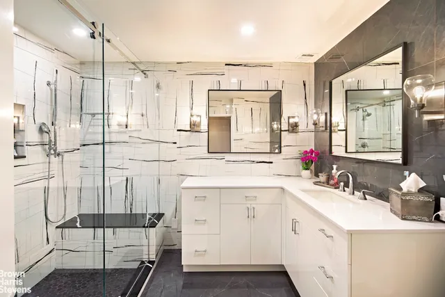 $2,850,000 | 425 East 58th Street, Unit 31A | Sutton Place