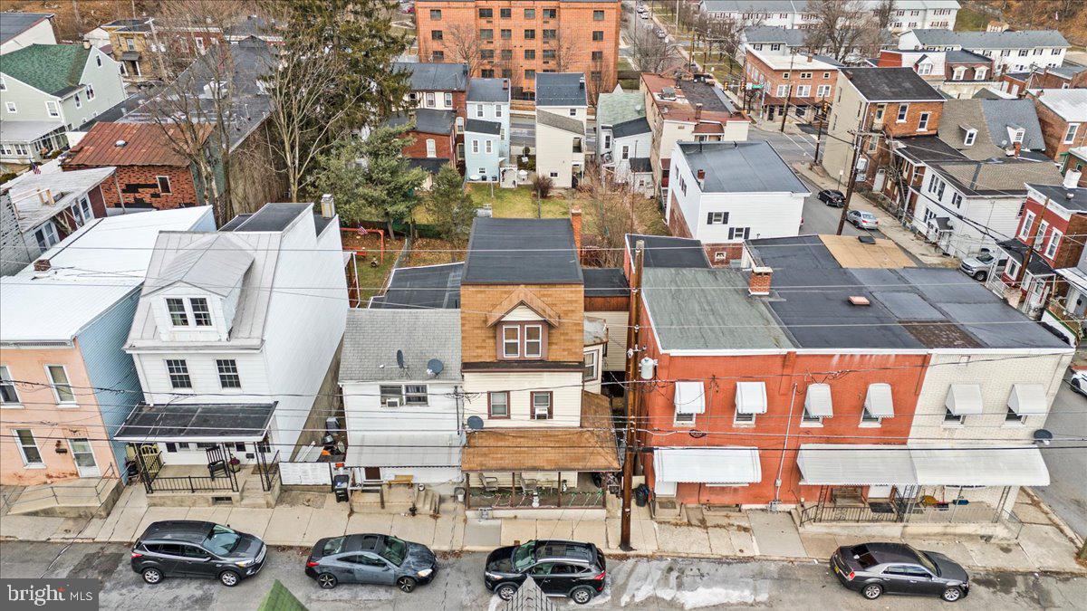 1208 West Norwegian Street Pottsville, PA 17901 - Photo 2 of 24