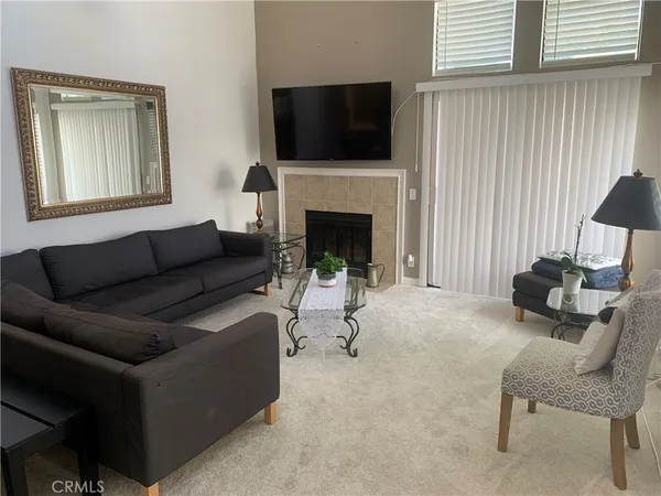 $957,800 | 41 Fallingstar, Unit 28, Irvine, CA 92614
