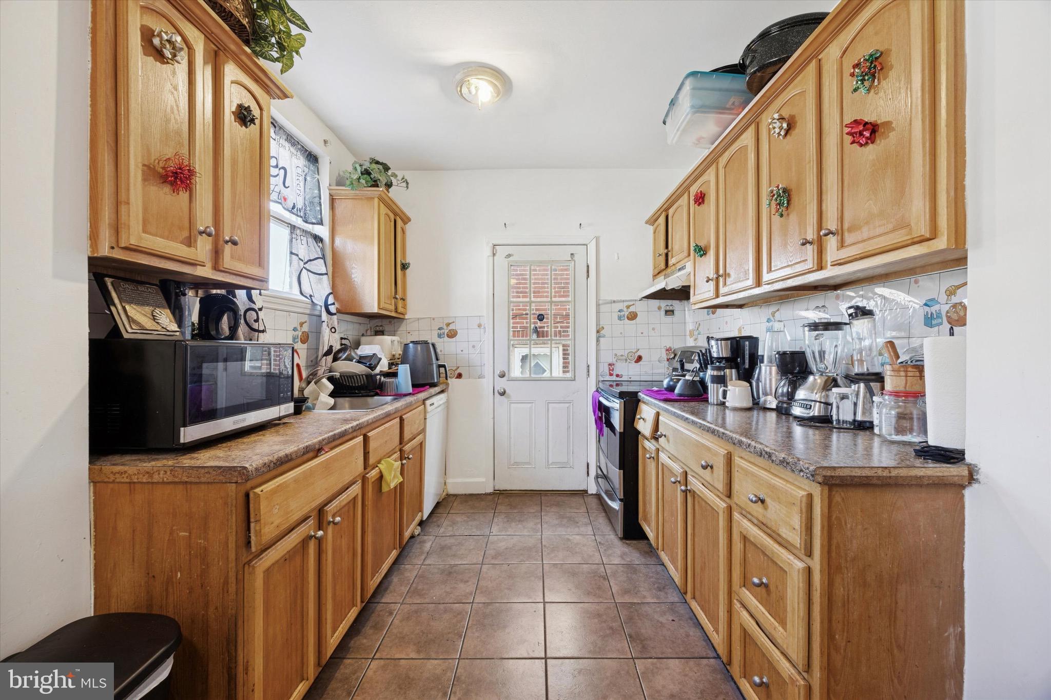 123 High Street Sharon Hill, PA 19079 - Photo 5 of 15