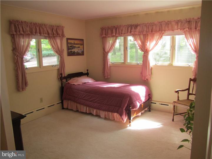 28 Far View Road Chalfont, PA 18914 - Photo 13 of 18 Bedroom 3