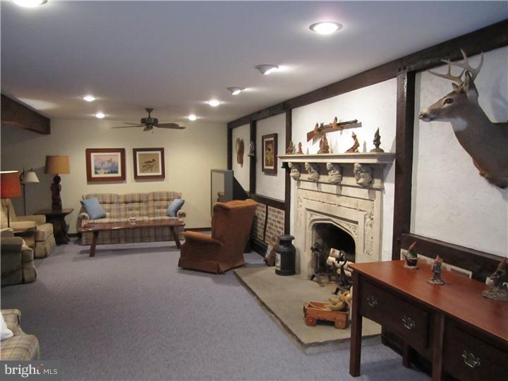 28 Far View Road Chalfont, PA 18914 - Photo 14 of 18 Family Room